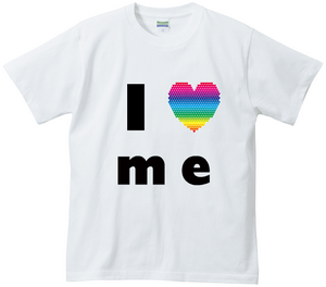 写真：ラブレインボーTシャツ